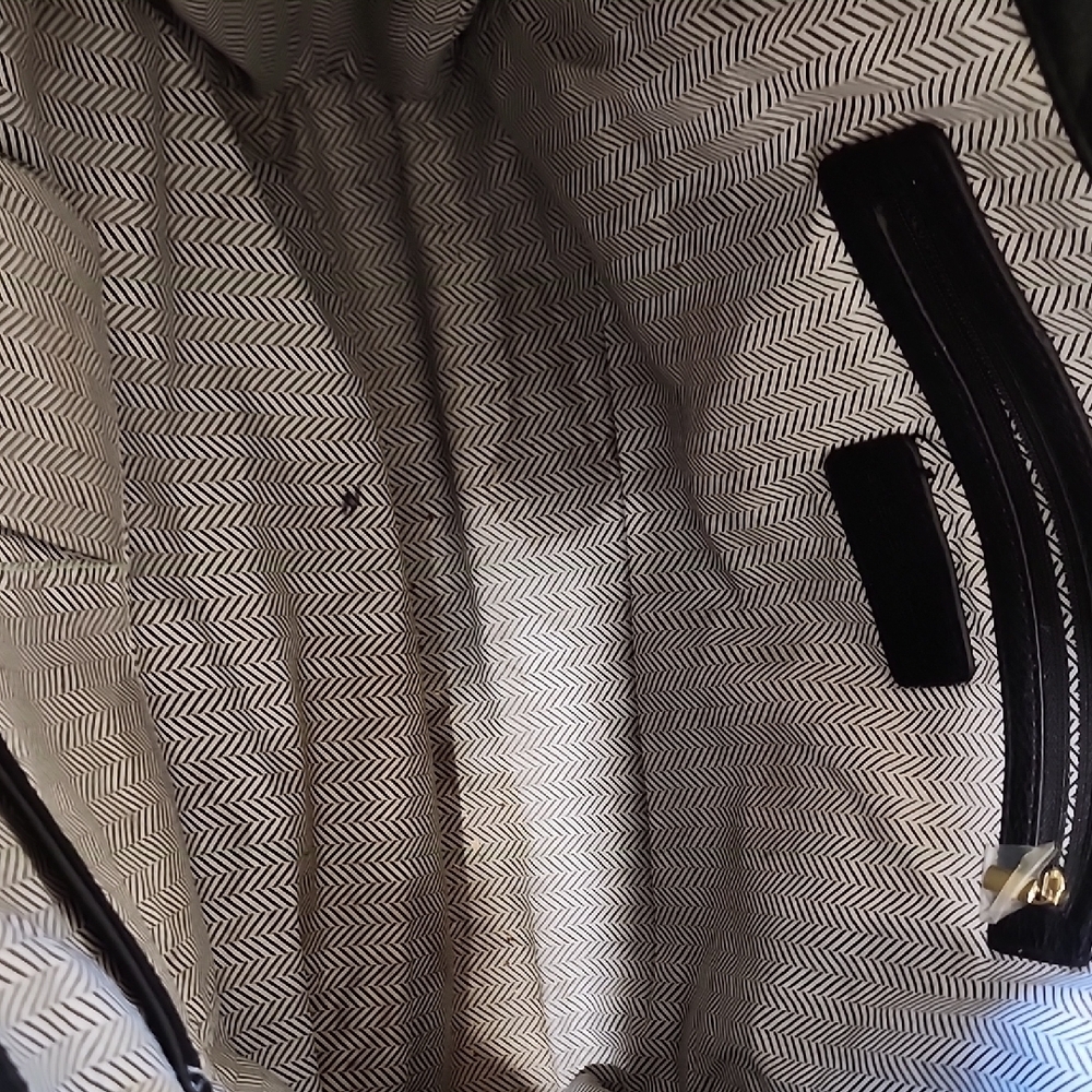 Black Quilted Tote Bag - Picture 4 of 6